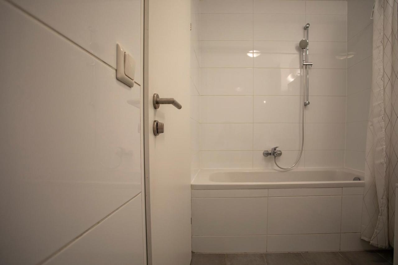 Modern Innsbruck Apartment I Free Parking Экстерьер фото